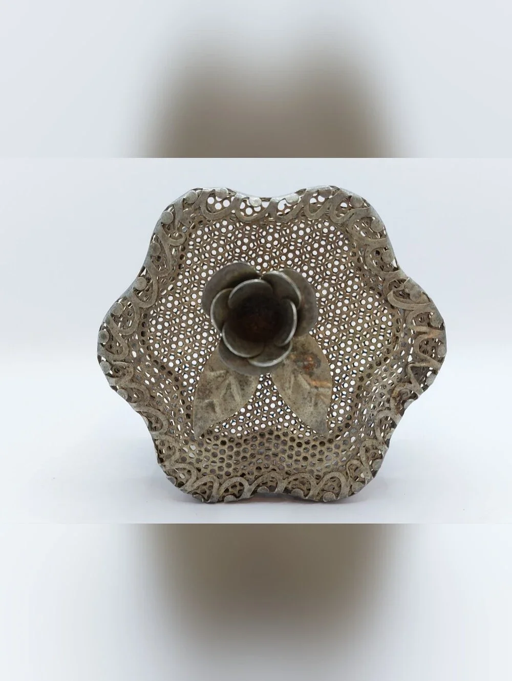 Vintage Silver Tone Filigree Trinket Box Floral Rose Lid Small Jewelry Keepsake